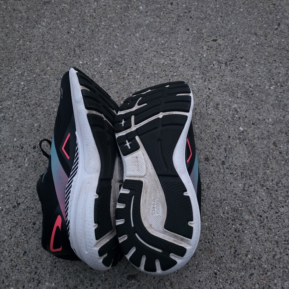 Brooks  Adrenaline GTS  23  Sneaker Women Size 9B - Picture 13 of 14